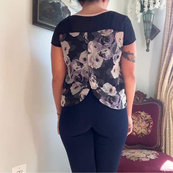 Floral Sheer Blouse - Picture 3 of 5